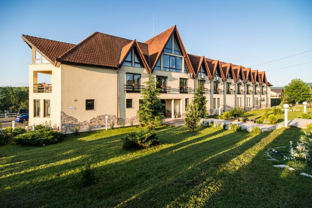 Conacul Archia Hotel Deva Exterior photo