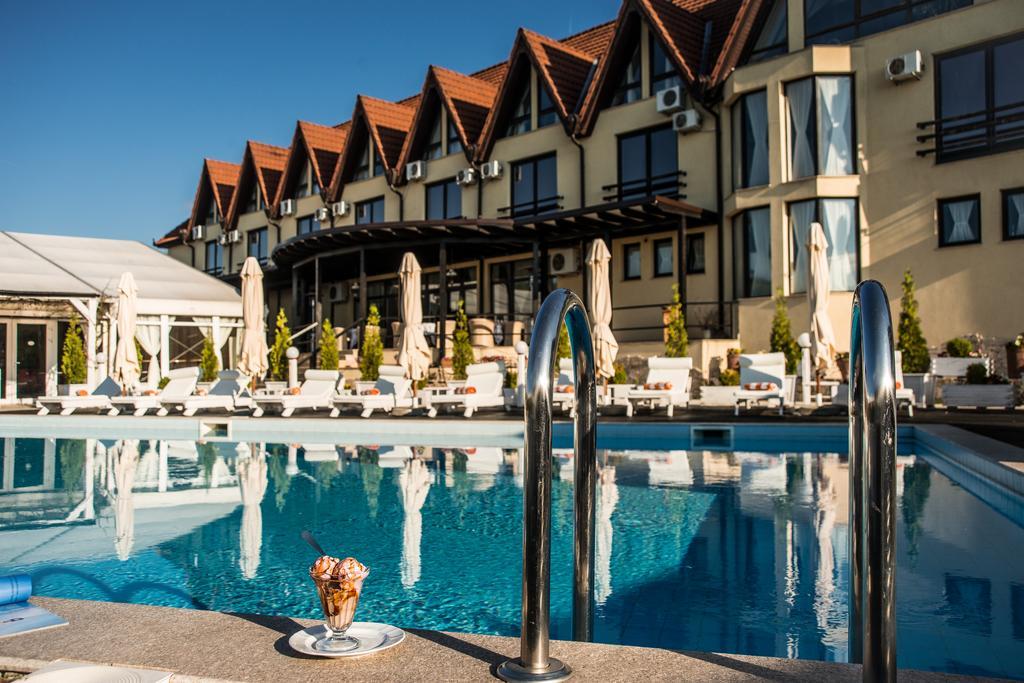 Conacul Archia Hotel Deva Exterior photo