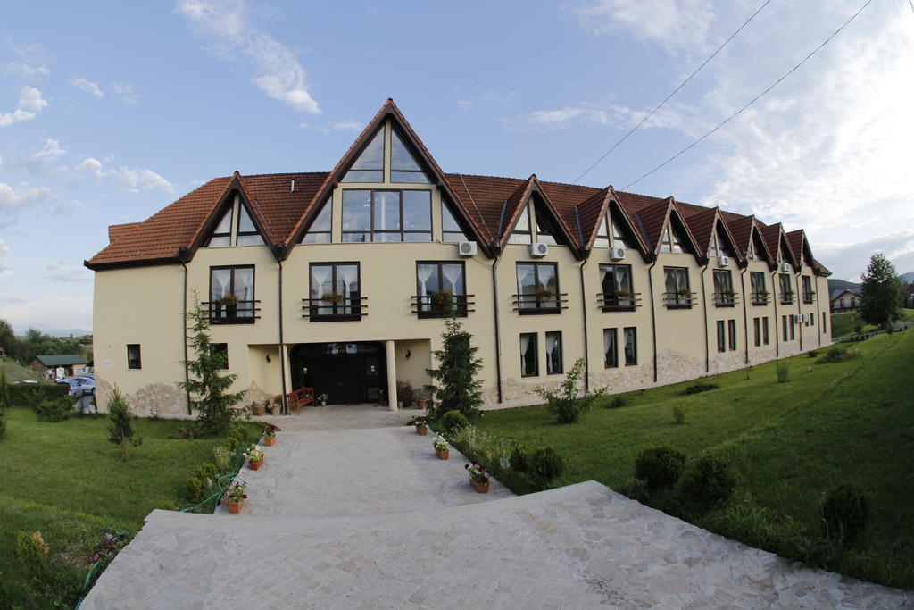 Conacul Archia Hotel Deva Exterior photo